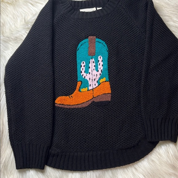 Cotton & Rye Kids
Black Sweater
Boot with pink Cactus
Excellent condition - Picture 2 of 10